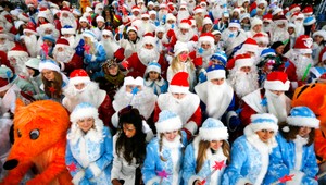 Novoročný podvod. Oklamali 135 Dedov Mrázov a Snehulienok