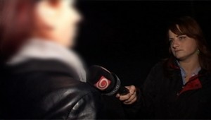 Lekár z Nitry napadol mladé dievča (22)! Vyhrážal sa aj matke