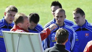 Futbalisti Slovenska vo Villachu kompletní, Stoch chýba