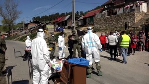 Spory a krik vystriedala disciplína. Obyvatelia osady v Huncovciach prekvapili