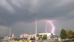 FOTO: Východ Slovenska potrápili silné búrky