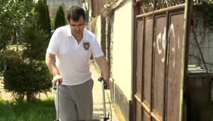 Prokurátor žiada vyšší trest pre muža, ktorý napadol hasiča. Ten má doživotné následky