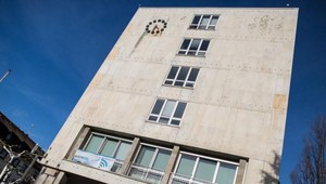 Anonym nahlásil na radnici bombu