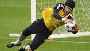 Skončí Petr Čech s futbalom?