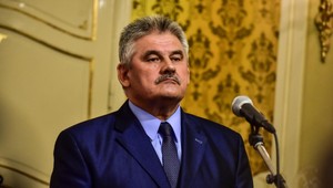 Opozícia chce odvolávať Richtera. Minister práce sa tým nezaoberá