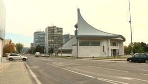 Neznámy páchateľ v Bratislave strieľal na kostol