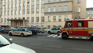 Poplach v Justičnom paláci. Priestory prehľadávali aj pyrotechnici