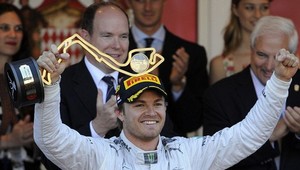 Jubilejné desiate víťazstvo. Rosberg v Monaku s víťazným hetrikom