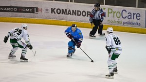 Hustá hokejová extraliga v piatok do druhej šestiny