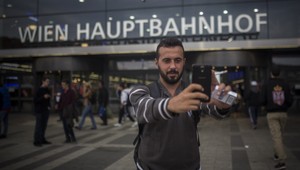 Rakúsko predĺži hraničné kontroly, kvôli migrantom