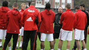 Liverpool proti Lyonu bez Torresa, Gerrard sa zotavil zo zranenia