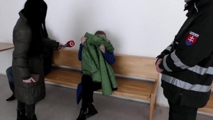 Opitá vodička sa s autom prevrátila do potoka. Nafúkala takmer 3 promile