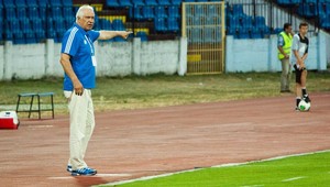 Galis (63) sa rozhodol. Uprednostní parlament pred Slovanom