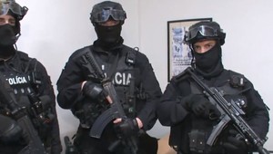 Kukláči zasahovali v detskej fakultnej nemocnici na východe. Rozdávali radosť