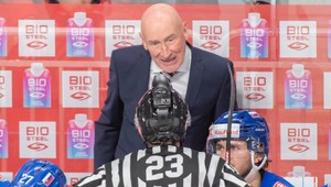 Tretia prehra. Slováci ukončili sériu Švajčiarska, na Hlavaja letelo 36 striel