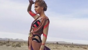 Užívaj si starobu, už na to nemáš, kritizujú Daru fanúšikovia