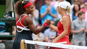 Serena Williamsová a Wozniacka finalistkami dvojhry žien