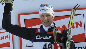 Prvý triumf Švéda Rickardssona, náskok Northuga rastie