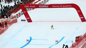 V zjazde v Kitzbüheli triumf Parisa, v Maribore triumfovala Vonnová