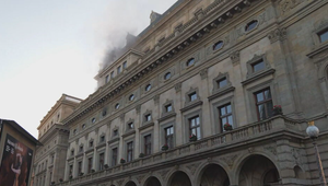V Prahe horela historická budova Národného divadla