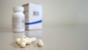 Chcete, aby vám tabletka zabrala čo najrýchlejšie? Záleží to aj od polohy tela, keď ju užívate - tá správna vás prekvapí!