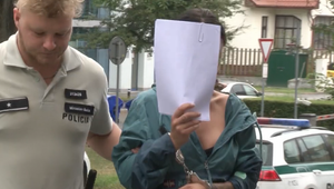 Vymáhanie dlhu zobrali do vlastných rúk: Dvojica mala mužovi prikladať zbraň k rebrám