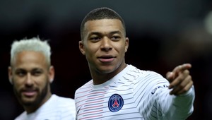 KVÍZ: Určite poznáte Mbappého, Neymara či Fabregasa. Vyznáte sa však v lige, v ktorej hrajú?