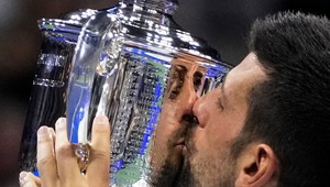 Vzdal hold Kobymu Bryantovi. Srbský fenomén Djokovič vyhral US Open