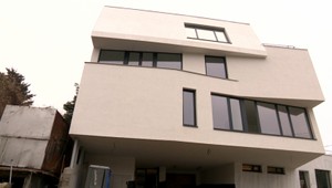 Byty namiesto rehabilitačného centra. Developer postavil čiernu stavbu, tvrdí mestská časť