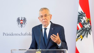 VIDEO: Rakúskeho prezidenta pri návšteve Moldavska pohrýzol pes hostiteľky