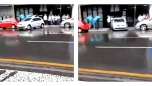 VIDEO. Neskutočný manéver na ceste, parkovala žena...