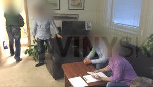 Policajti zasahovali aj u starostov Záhorskej Bystrice a v Čunove