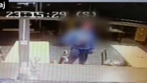 VIDEO: Triasli sa mu ruky, opísali svedkovia lupiča, ktorý v bratislavskej herni namieril zbraň na krupiérku