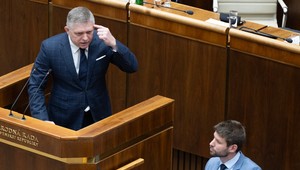 Šimečka vyzýva premiéra Fica, aby v máji necestoval do Moskvy