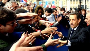 Trapas počas kampane. Sarkozy si pred voličmi ukryl hodinky!