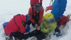 Až štyria muži sa zranili vo Vysokých Tatrách počas dvoch dní