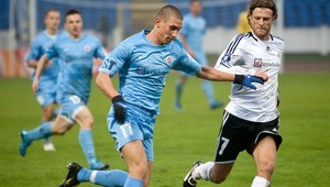 Slovan zdolal na Pasienkoch 2:0 Petržalku