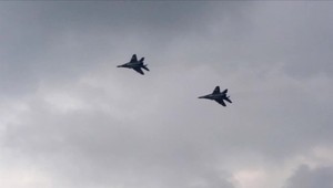 Ministerstvo obrany upozorňuje obyvateľov na prelet stíhačiek. Možno dôjde k aerodynamickému tresku