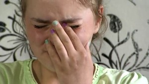 Tínedžerku štipol komár, do pár dní ochrnula: Hospitalizácia na ARE a boj o život!