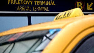 Zmena! Taxíky budú jazdiť v pruhu pre autobusy