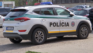 Nikto ho nehľadal: Deti našli telo muža, ktoré obhrýzali potkany