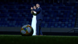 Svadba aká na Slovensku ešte nebola: Fanúšikovia si povedali "áno" v novom štadióne