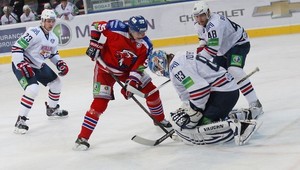 Vyrovnané finále KHL. Lev padol pred rekordnou návštevou