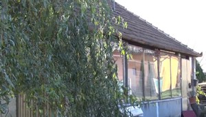 Žena mala svojho muža bodnúť nožom. Susedia tvrdia, že boli šťastný pár