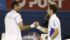 Murray prvým finalistom mužskej dvojhry