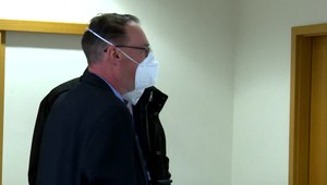 Súd prijal obžalobu na bývalého generálneho prokurátora. Trnka vo svojom trezore skrýval nahrávku z odpočúvania kauzy Gorila