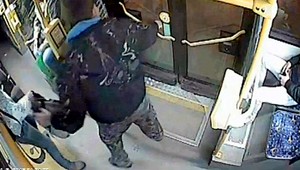 Policajti chytili útočníka z košickej MHD, je v podmienke za drogy