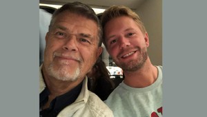 Muž chce byť o 20 rokov mladší. Na zoznamke nemajú o neho záujem