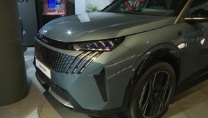 Europarlament rozhoduje o spaľovacích motoroch: Ľudovci požadujú zrušenie zákazu