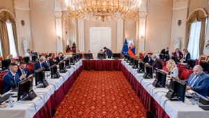 Zrušili ÚOO, teraz rušia zákon, ktorým ho zrušili. Opozícia hovorí o chaose a kapitulácii